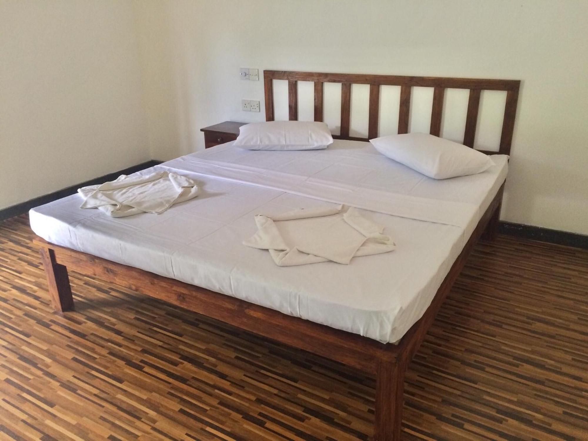 Greenwood Hotel สิกิริยา ภายนอก รูปภาพ